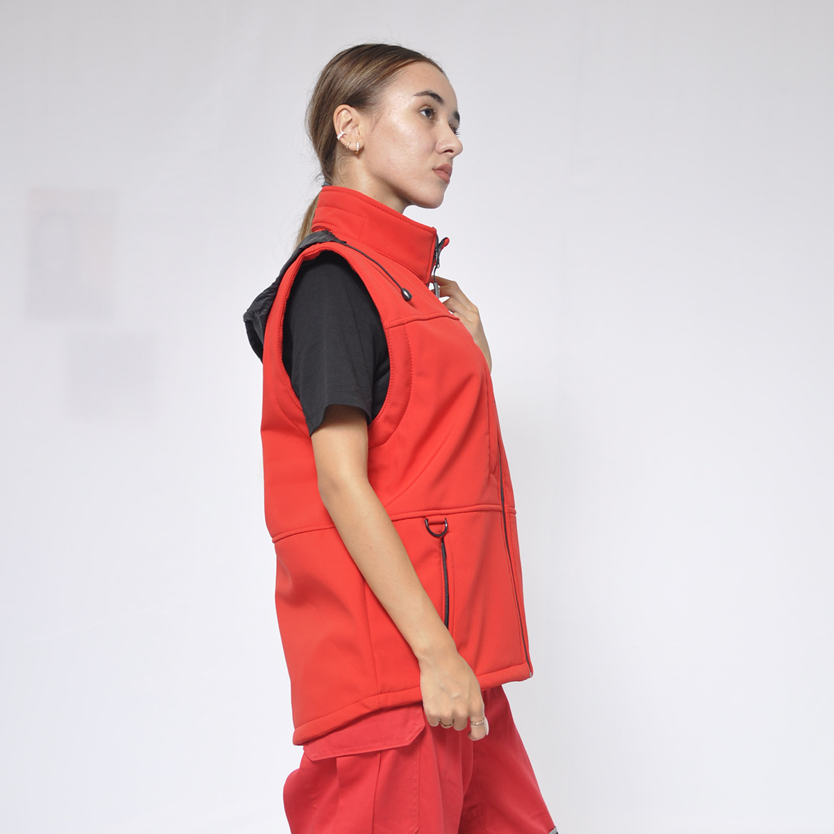 Coat with removable sleeves