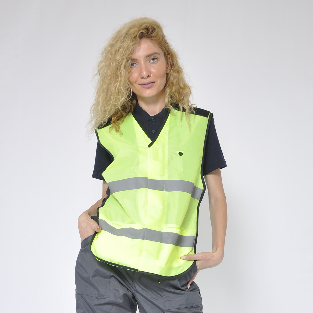 Reflektorlu Xəbərdarlıq Jileti - Yüksək Görünürlük və Təhlükəsizlik Geyimi