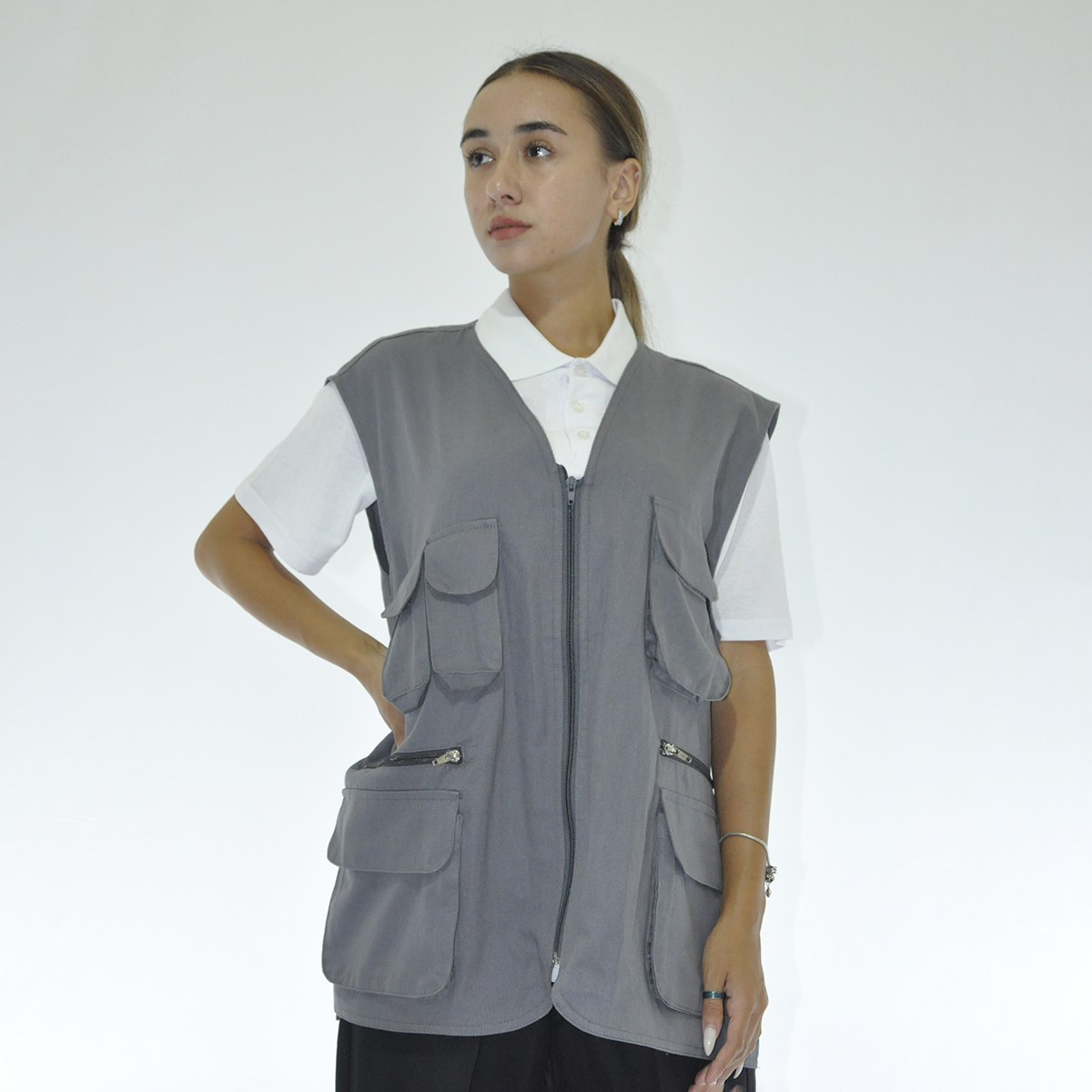 Multi pocket vest