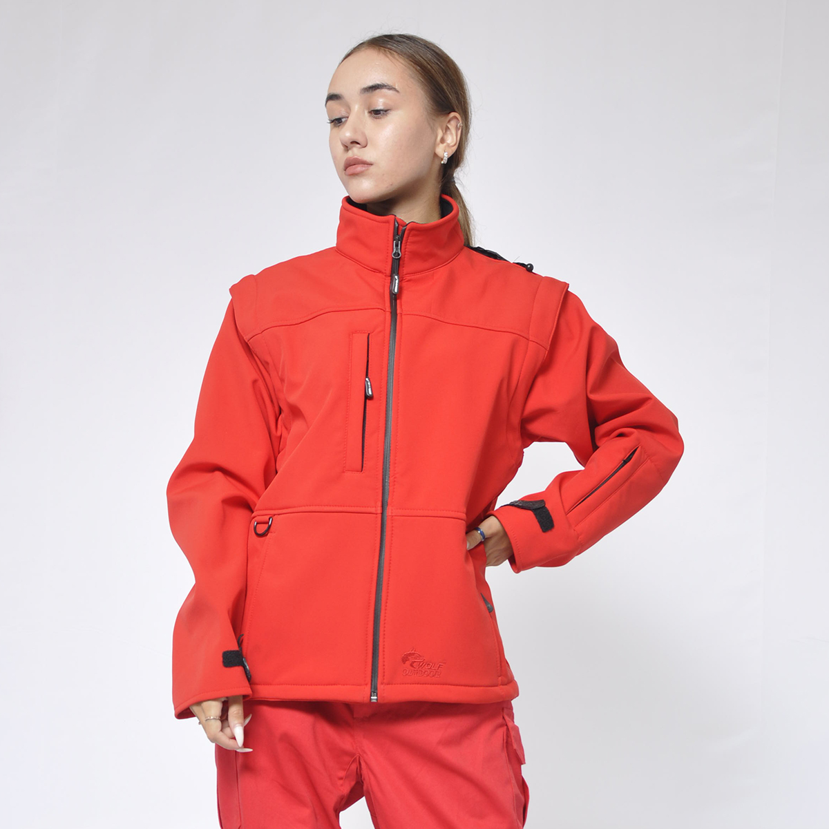 Coat with removable sleeves