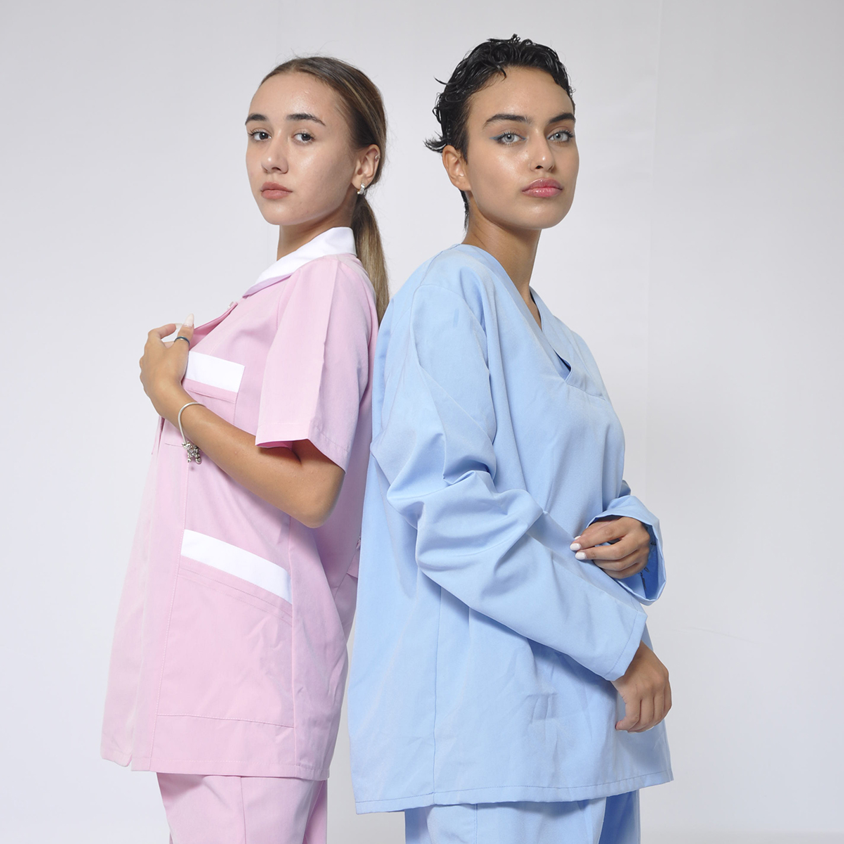 multi pocket nurse uniform