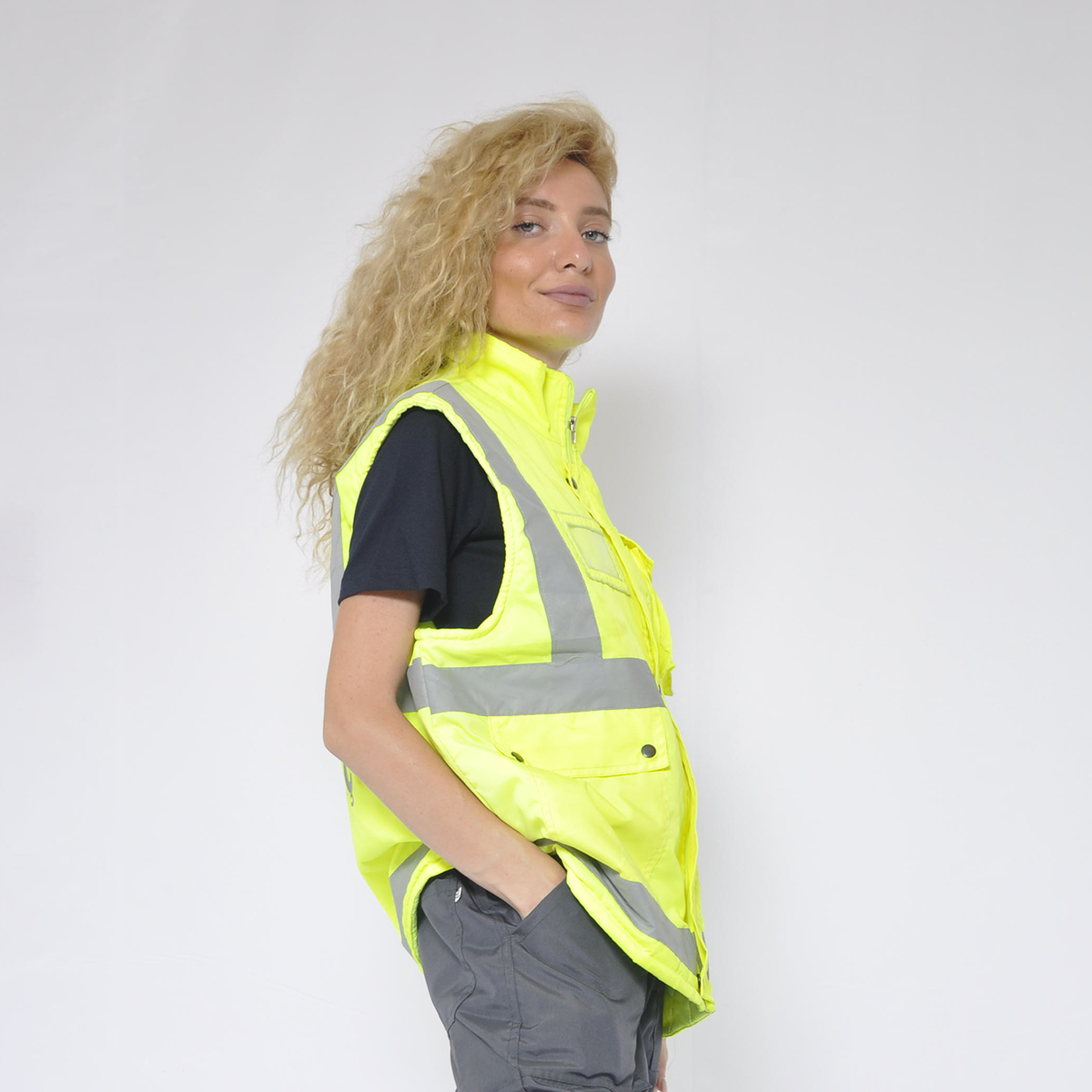 Reflektorlu Jilet - Yüksək Görünürlük və Təhlükəsizlik Geyimi