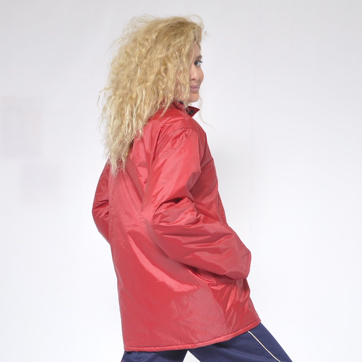 Qırmızı İş Gödəkçəsi - Rahat və Gözəçarpan İşçi Geyimi