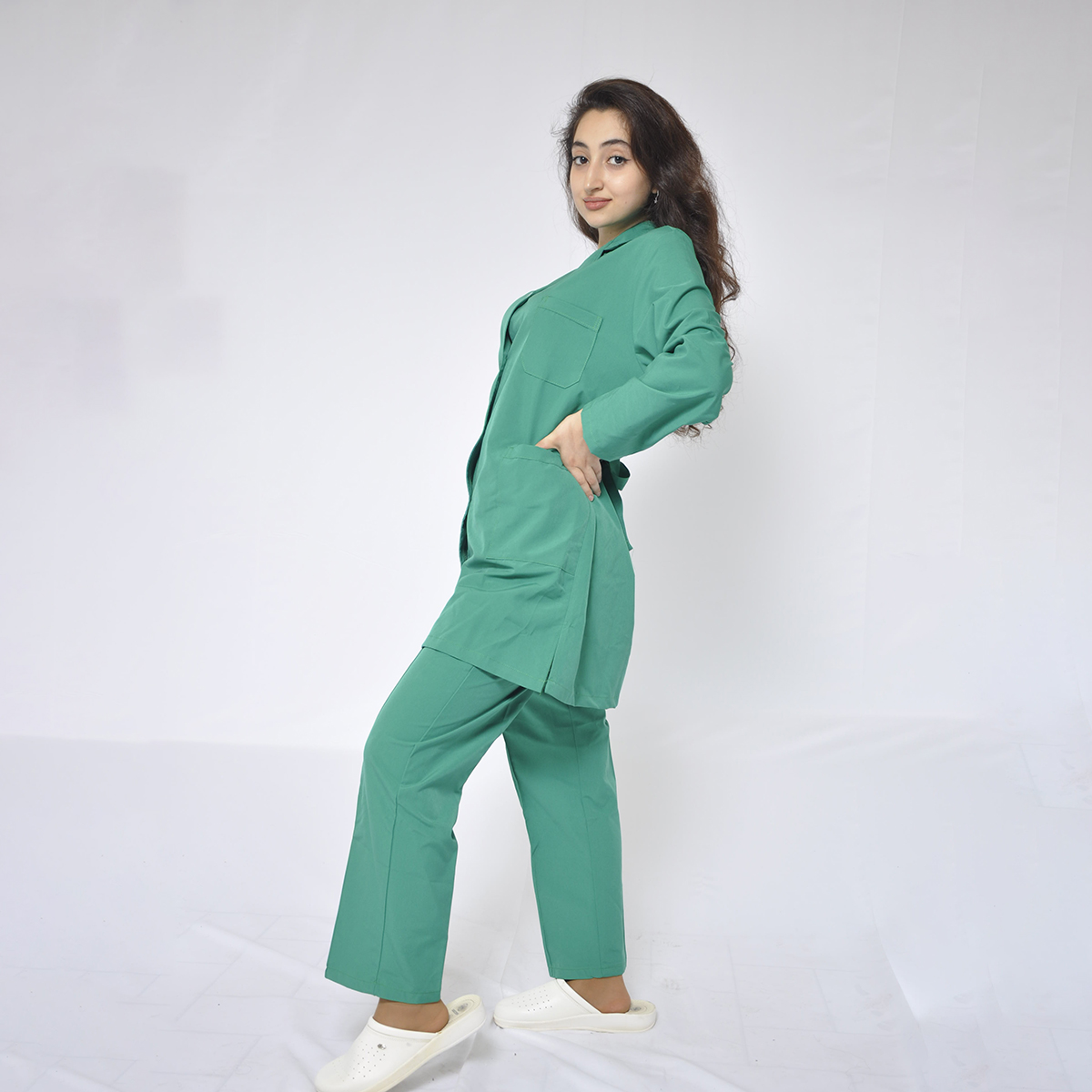 Hizmetçi üniforması