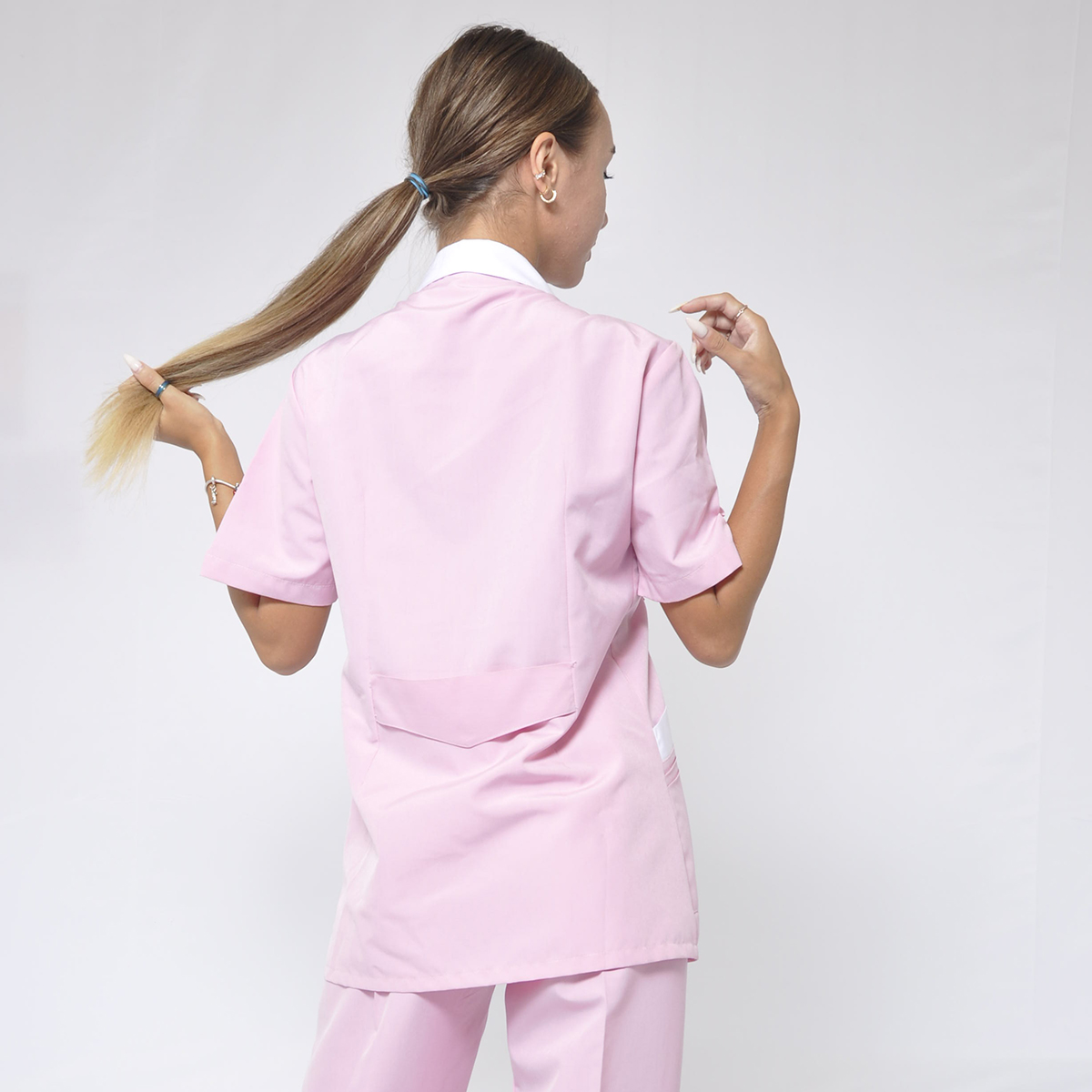multi pocket nurse uniform
